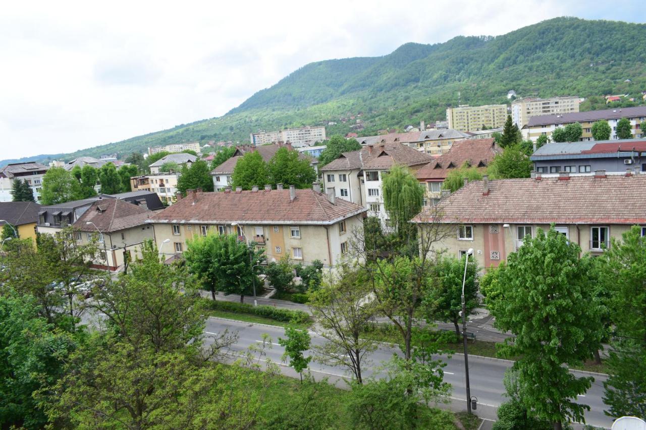 Apartament Hospital View Independentei Rhbm Μπάια Μάρε Εξωτερικό φωτογραφία